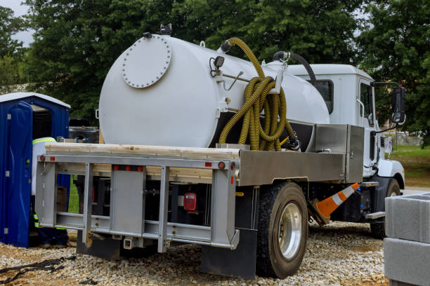 Best Portable toilet rental cost  in Inverness, IL